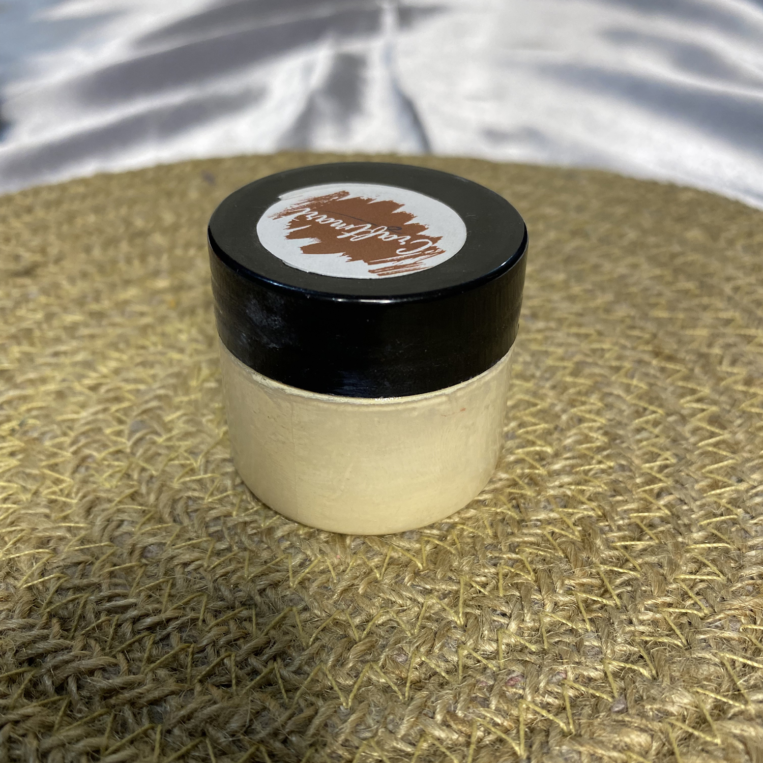 Ivory Opaque Pigment